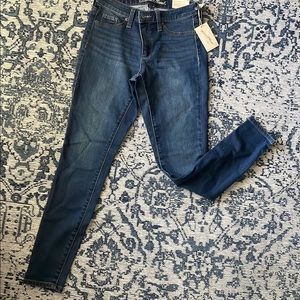 Universal thread size 4 jeans